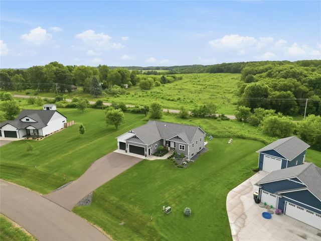 8777 S Cottonwood Circle, Eau Claire, WI 54701