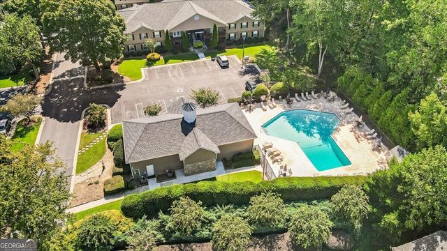 1402 Brighton Point, Sandy Springs, GA 30328