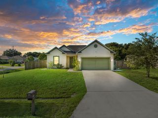 702 SW Andrew Road, Port St Lucie, FL 34983