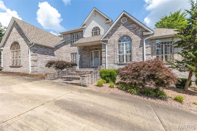 2566 Stone Ridge Drive, Poplar Bluff, MO 63901