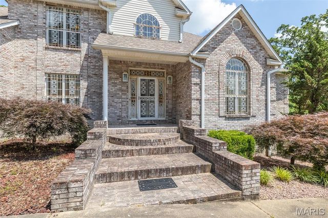 2566 Stone Ridge Drive, Poplar Bluff, MO 63901