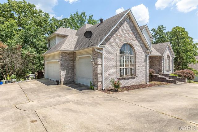 2566 Stone Ridge Drive, Poplar Bluff, MO 63901
