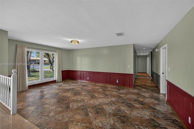 6621 E Tropical Way, Plantation, FL 33317