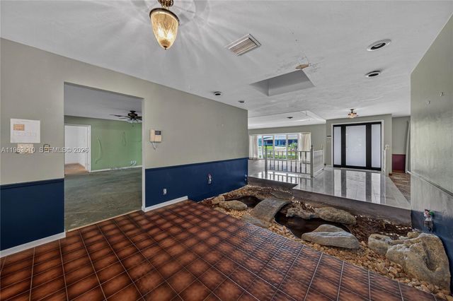 6621 E Tropical Way, Plantation, FL 33317