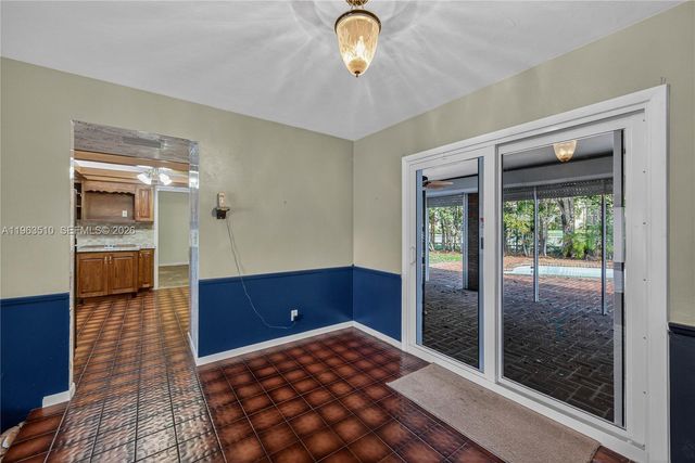 6621 E Tropical Way, Plantation, FL 33317