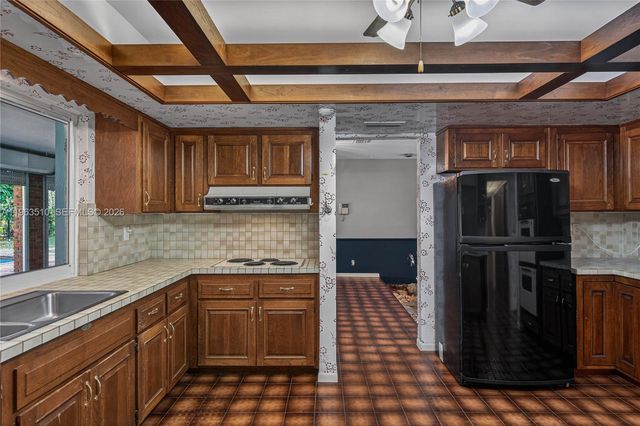 6621 E Tropical Way, Plantation, FL 33317