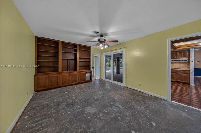 6621 E Tropical Way, Plantation, FL 33317