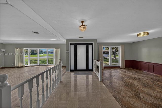 6621 E Tropical Way, Plantation, FL 33317