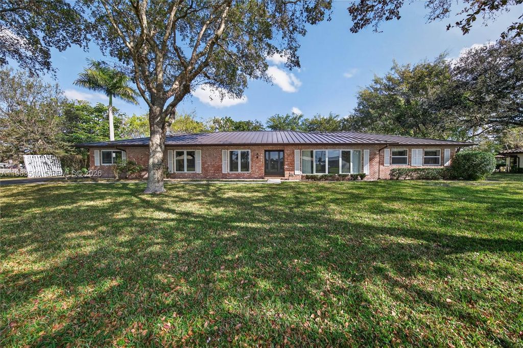 6621 E Tropical Way, Plantation, FL 33317