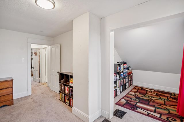 1100 1st Avenue W, Newton, IA 50208