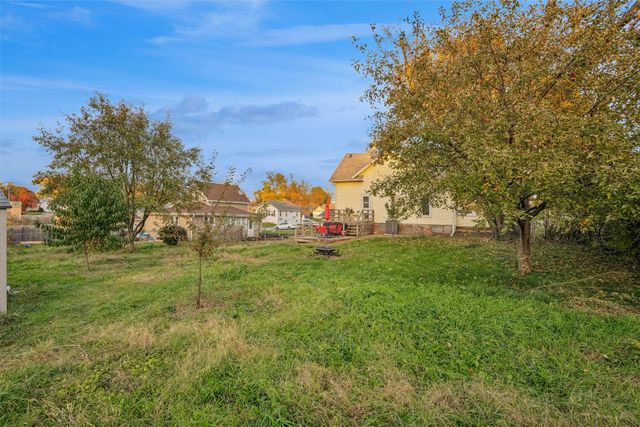 1100 1st Avenue W, Newton, IA 50208