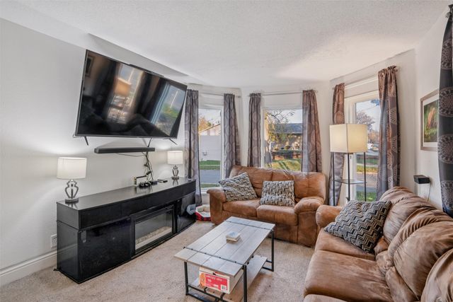 1100 1st Avenue W, Newton, IA 50208