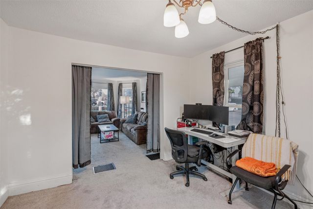 1100 1st Avenue W, Newton, IA 50208