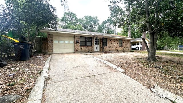 805 Avenue L, Conroe, TX 77301
