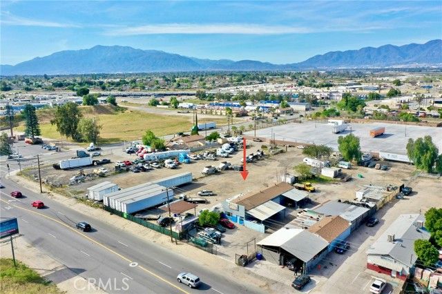 1966 W Rialto, San Bernardino, CA 92410