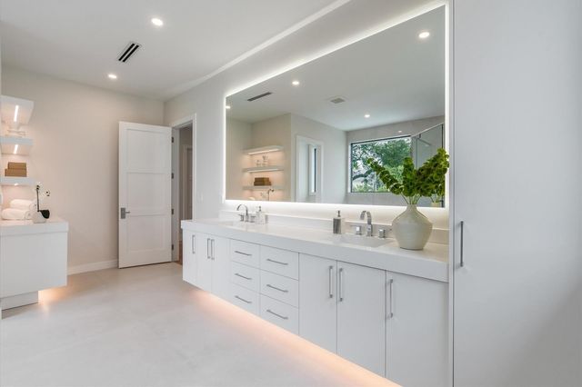 1625 SE 1st Street, Fort Lauderdale, FL 33301