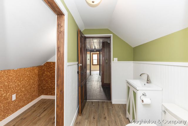 1106 Alpine Avenue, Grand Rapids, MI 49504