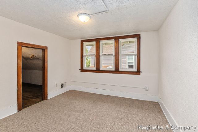 1106 Alpine Avenue, Grand Rapids, MI 49504