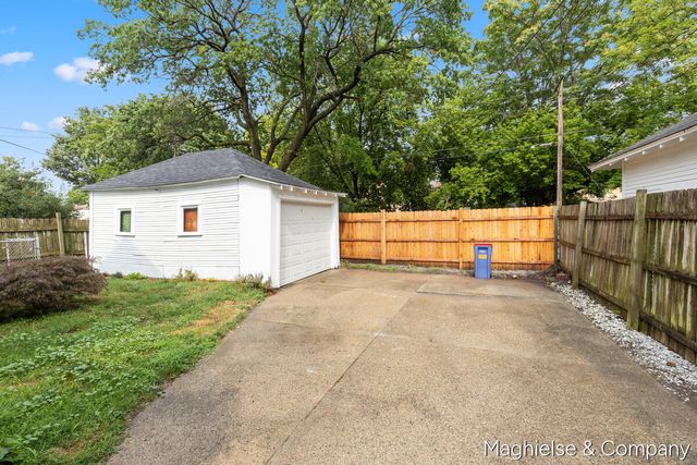 1106 Alpine Avenue, Grand Rapids, MI 49504