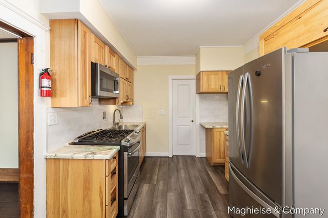 1106 Alpine Avenue, Grand Rapids, MI 49504