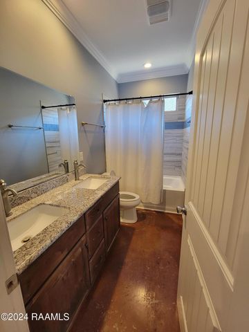 917 W Broussard Road A, Lafayette, LA 70506