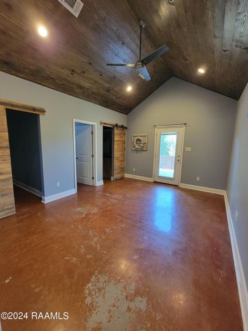 917 W Broussard Road A, Lafayette, LA 70506