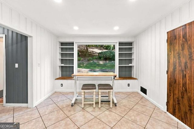 731 Longview Drive, Canton, GA 30114