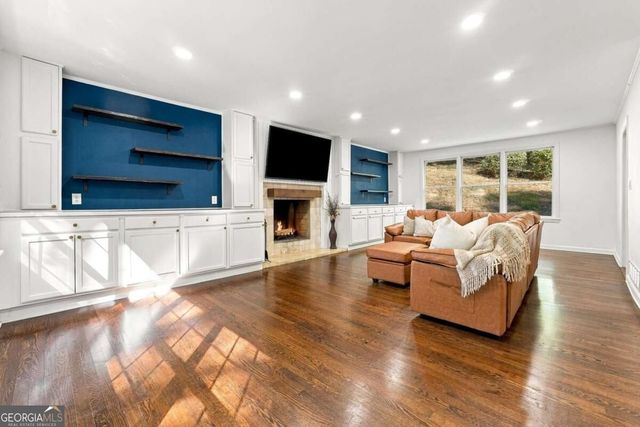731 Longview Drive, Canton, GA 30114