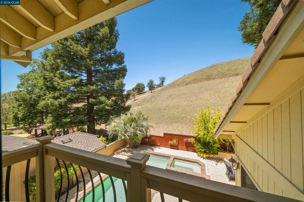 Image 55 of property listing at 951 Redwood Dr, Danville, CA 94506