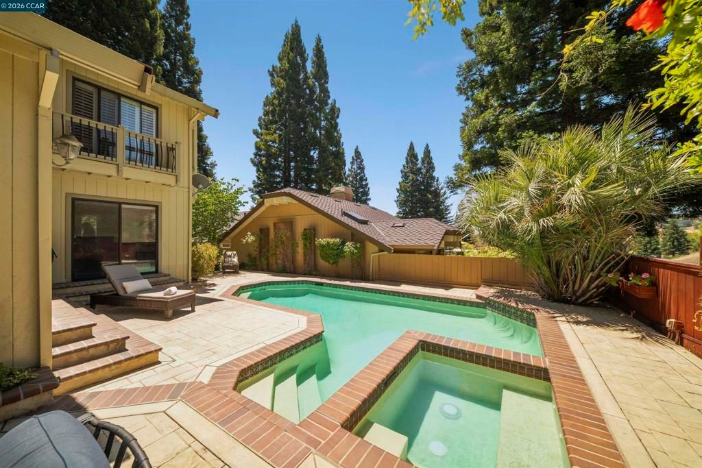 Image 74 of property listing at 951 Redwood Dr, Danville, CA 94506
