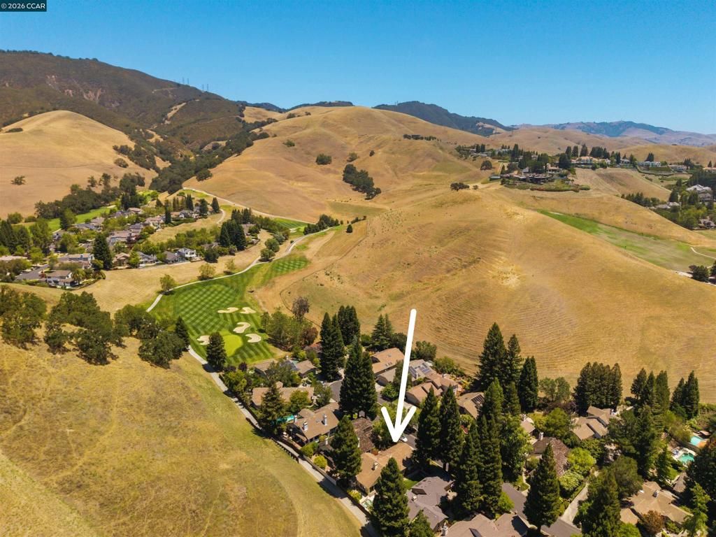 Image 80 of property listing at 951 Redwood Dr, Danville, CA 94506