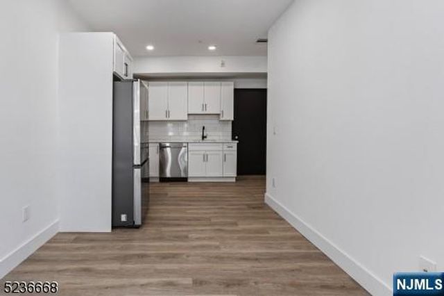 189 Dayton 205, Passaic, NJ 07055