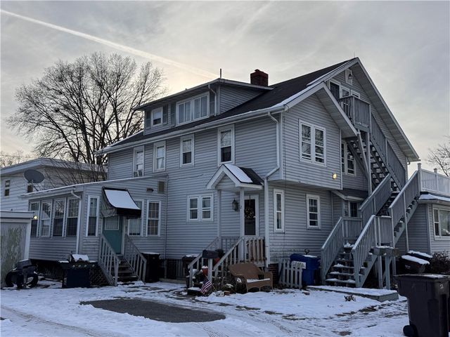 242-244 Dougherty Ave, Sharon, PA 16146