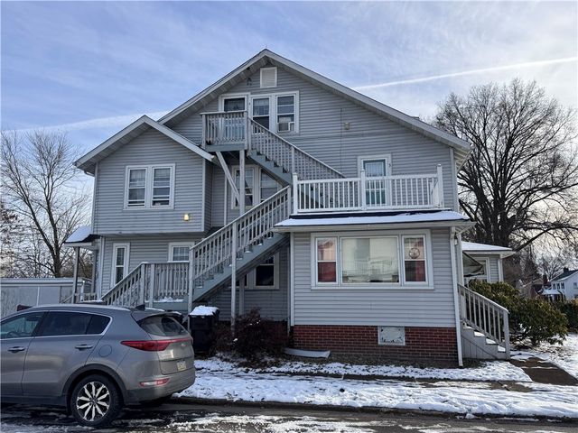 242-244 Dougherty Ave, Sharon, PA 16146