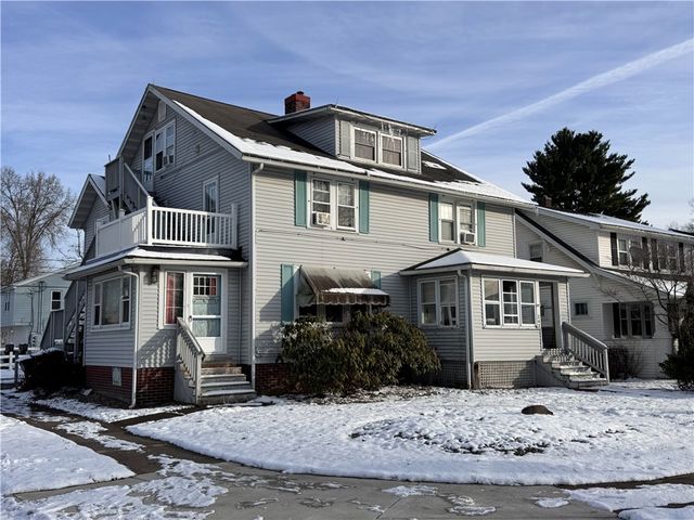 242-244 Dougherty Ave, Sharon, PA 16146