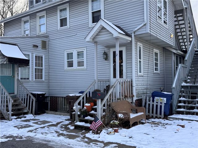 242-244 Dougherty Ave, Sharon, PA 16146