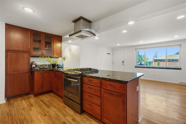 725 S 45th Street, Boulder, CO 80305