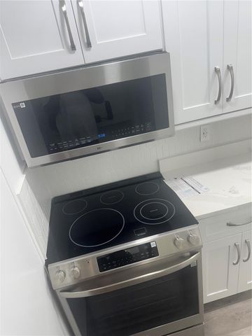 3527 18TH AVENUE S, St Petersburg, FL 33711