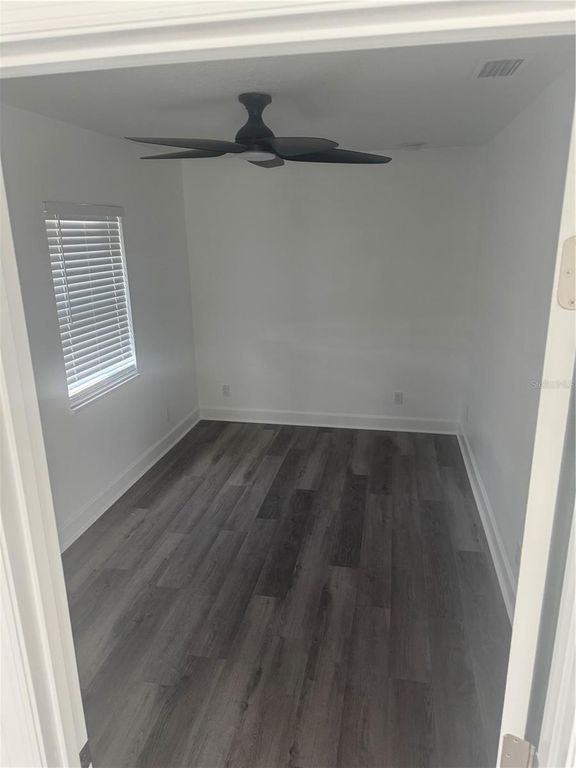 Image 13 of property listing at 3527 18TH AVENUE S, St Petersburg, FL 33711