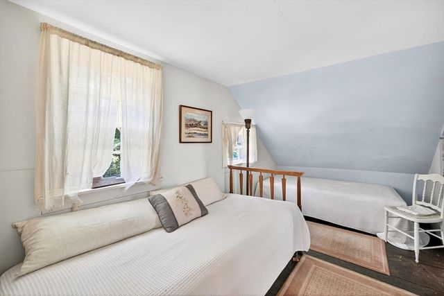 10 Cartway N, Eastham, MA 02642