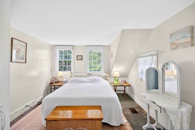 10 Cartway N, Eastham, MA 02642