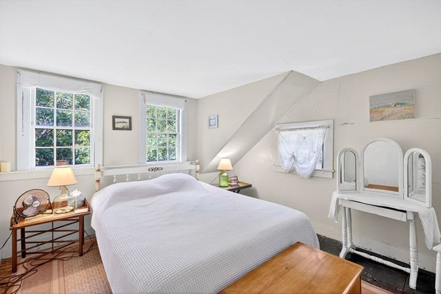 10 Cartway N, Eastham, MA 02642