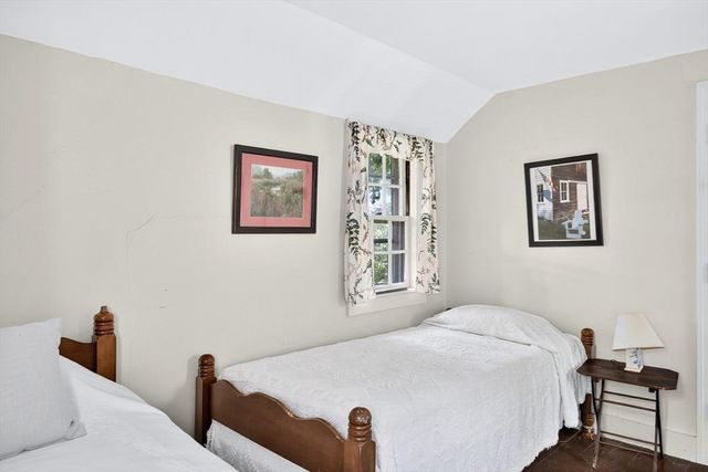 10 Cartway N, Eastham, MA 02642