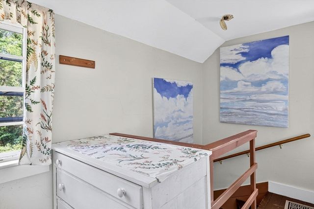 10 Cartway N, Eastham, MA 02642