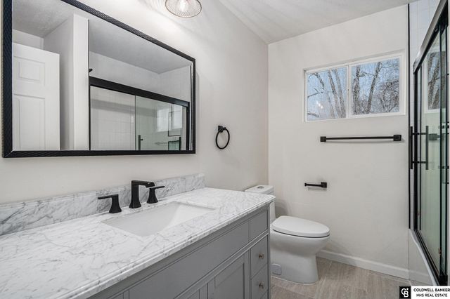 8525 Lafayette Avenue, Omaha, NE 68114
