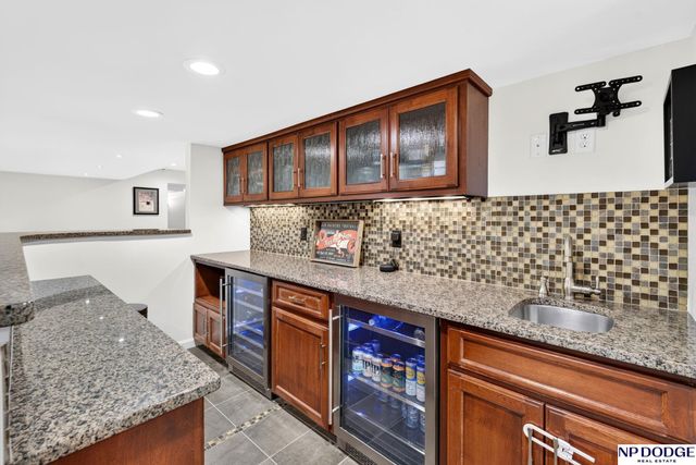 1877 S 107th Street, Omaha, NE 68124