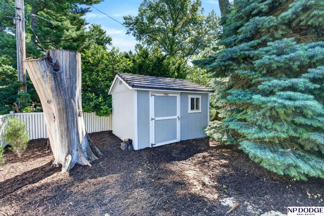 1877 S 107th Street, Omaha, NE 68124