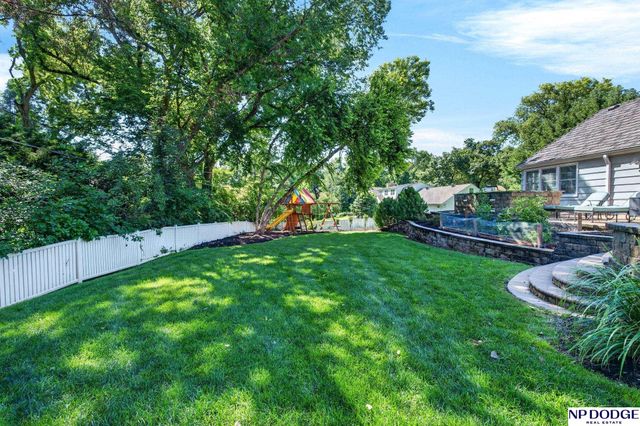 1877 S 107th Street, Omaha, NE 68124