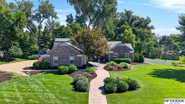 1877 S 107th Street, Omaha, NE 68124