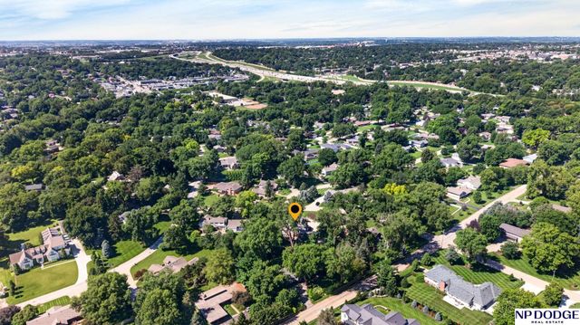 1877 S 107th Street, Omaha, NE 68124